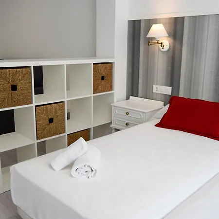 Lägenhet Casa Campana 3000 *